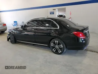 2018 Mercedes-Benz C 300 z VIN 55SWF4JB5JU262727, wystawiony jako Copart lot #57547835 z przebiegiem 80 786 mil mil oraz Szkoda całkowita • Salvage title. Historia ofert i sprzedaży dostępna na DreamBid. Obrazek 2.