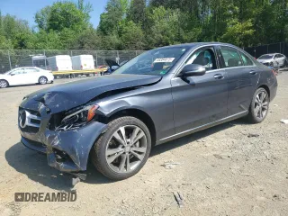 2015 Mercedes-Benz C 300 z VIN 55SWF4JB4FU081058, wystawiony jako Copart lot #55364875 z przebiegiem 108 323 mil mil oraz Szkoda całkowita • Salvage title. Historia ofert i sprzedaży dostępna na DreamBid. Obrazek 1.