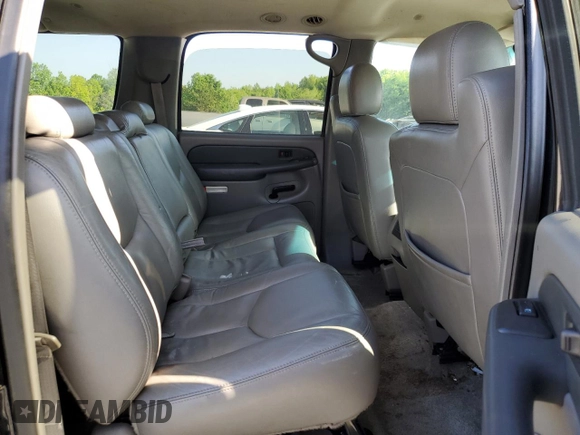 2003 Chevrolet Suburban Z71 z VIN 3GNFK16Z33G137747, wystawiony jako Copart lot #55563055 z przebiegiem 224 502 mil mil oraz Szkoda całkowita • Salvage title. Historia ofert i sprzedaży dostępna na DreamBid. Obrazek 11.