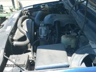 2001 GMC Sierra 1500 SLE z VIN 2GTEC19V611272933, wystawiony jako IAAI lot #42509221 z przebiegiem 298 443 mil mil oraz . Historia ofert i sprzedaży dostępna na DreamBid. Obrazek 15.