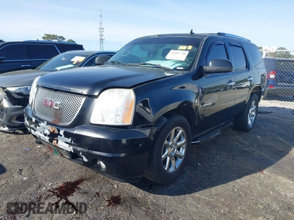 2008 GMC Yukon Denali z VIN 1GKFK63848J131662, wystawiony jako IAAI lot #41887718 z przebiegiem 319 420 mil mil oraz . Historia ofert i sprzedaży dostępna na DreamBid. Obrazek 17.