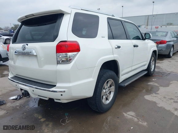 2011 Toyota 4Runner SR5 with VIN JTEZU5JR7B5014100, listed as a IAAI auction lot 41769637 with 215,474 mi miles. Bid and sale history available at carsss.com. Image 4.