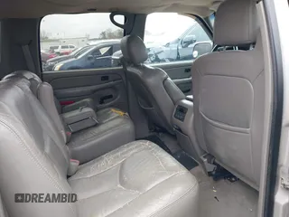 2004 Chevrolet Suburban LS with VIN 3GNEC16Z94G210873, listed as a IAAI auction lot 41624290 with 347,735 mi miles. Bid and sale history available at carsss.com. Image 8.