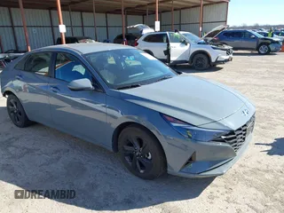 2022 Hyundai Elantra Blue z VIN KMHLM4AJ7NU029118, wystawiony jako IAAI lot #41710832 z przebiegiem 50 253 mil mil oraz . Historia ofert i sprzedaży dostępna na DreamBid. Obrazek 1.