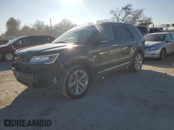 2019 Ford Explorer Limited with VIN 1FM5K8FH1KGB15899, listed as a Copart auction lot 82613044 with 130,417 mi miles and Salvage Title. Bid and sale history available at carsss.com. Image 1.