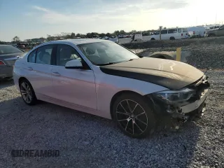 2017 BMW 3 Series 330i z VIN WBA8B9G34HNU52157, wystawiony jako Copart lot #64464125 z przebiegiem 72 659 mil mil oraz Czysty tytuł • Clean title. Historia ofert i sprzedaży dostępna na DreamBid. Obrazek 4.