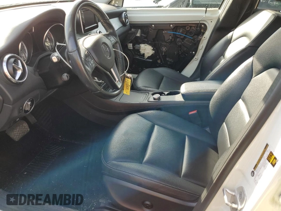 2015 Mercedes-Benz GLA 250 z VIN WDCTG4GBXFJ089600, wystawiony jako Copart lot #86268644 z przebiegiem 45 061 mil mil oraz Szkoda całkowita • Salvage title. Historia ofert i sprzedaży dostępna na DreamBid. Obrazek 7.