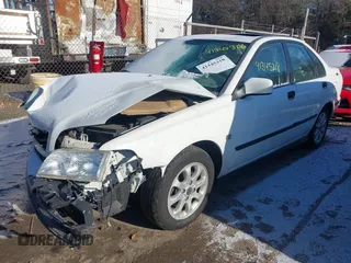 2002 Volvo S40 with VIN YV1VS29522F846635, listed as a IAAI auction lot 41345318 with 86,622 mi miles. Bid and sale history available at carsss.com. Image 17.