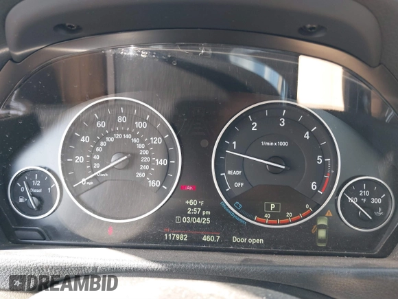 2014 BMW 3 Series 328d xDrive with VIN WBA3D5C53EKX95091, listed as a IAAI auction lot 41696613 with 117,982 mi miles. Bid and sale history available at carsss.com. Image 7.