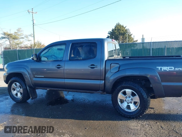 2014 Toyota Tacoma PreRunner with VIN 5TFJU4GN0EX057850, listed as a IAAI auction lot 41656053 with 170,269 mi miles. Bid and sale history available at carsss.com. Image 15.