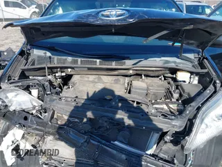 2016 Toyota Sienna XLE with VIN 5TDYK3DC3GS697173, listed as a IAAI auction lot 40899585 with 121,693 mi miles. Bid and sale history available at carsss.com. Image 10.
