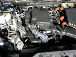 2023 Mitsubishi Outlander SE z VIN JA4T5UA91PZ040297, wystawiony jako Copart lot #71547965 z przebiegiem 55 852 mil mil oraz Szkoda całkowita • Salvage title. Historia ofert i sprzedaży dostępna na DreamBid. Obrazek 14.