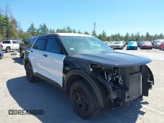 2022 Ford Police Interceptor Utility z VIN 1FM5K8AB0NGA54438, wystawiony jako IAAI lot #41810085 z przebiegiem 77 985 mil mil oraz . Historia ofert i sprzedaży dostępna na DreamBid. Obrazek 1.