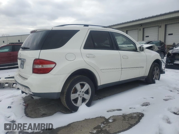 2006 Mercedes-Benz M 500 z VIN 4JGBB75E46A027491, wystawiony jako Copart lot #45948885 z przebiegiem 109 812 mil mil oraz Szkoda całkowita • Salvage title. Historia ofert i sprzedaży dostępna na DreamBid. Obrazek 3.