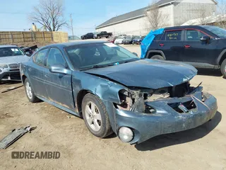 2006 Pontiac Grand Prix with VIN 2G2WP552561106636, listed as a IAAI auction lot 41788048 with 242,137 mi miles. Bid and sale history available at carsss.com. Image 1.