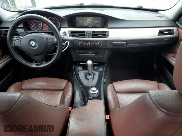 2006 BMW 3 Series 330i с VIN WBAVB33536PS19010, выставлен на аукционе Copart как лот 52313985 с пробегом 262 388 миль миль и Чистый • Clean title. История ставок и продаж доступна на DreamBid. Изображение 8.