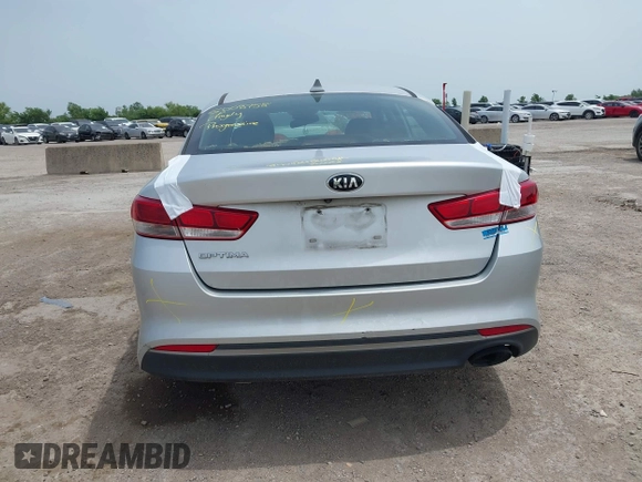 2017 Kia Optima LX z VIN 5XXGT4L34HG124656, wystawiony jako IAAI lot #42247907 z przebiegiem 93 333 mil mil oraz . Historia ofert i sprzedaży dostępna na DreamBid. Obrazek 16.
