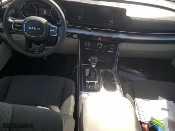 2024 Kia Carnival LX with VIN KNDNB4H33R6315598, listed as a Copart auction lot 50732584 with 22,099 mi miles and Non Repairable. Bid and sale history available at carsss.com. Image 8.