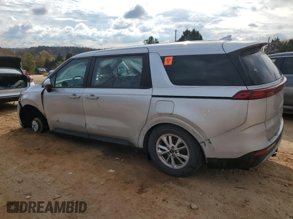 2022 Kia Carnival LXS with VIN KNDNB4H33N6117811, listed as a Copart auction lot 82462004 with 111,139 mi miles and Salvage Title. Bid and sale history available at carsss.com. Image 2.