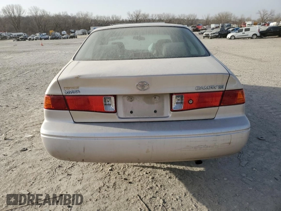 2001 Toyota Camry CE with VIN 4T1BG22K31U779463, listed as a Copart auction lot 48404105 with 153,702 mi miles and Salvage Title. Bid and sale history available at carsss.com. Image 6.