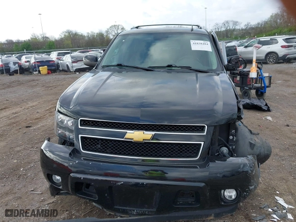2013 Chevrolet Suburban LT with VIN 1GNSKJE70DR284785, listed as a IAAI auction lot 41838484 with 113,696 mi miles. Bid and sale history available at carsss.com. Image 12.