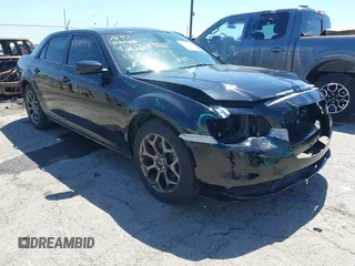 2018 Chrysler 300 S z VIN 2C3CCAGG2JH177647, wystawiony jako IAAI lot #42274266 z przebiegiem 95 539 mil mil oraz . Historia ofert i sprzedaży dostępna na DreamBid. Obrazek 1.