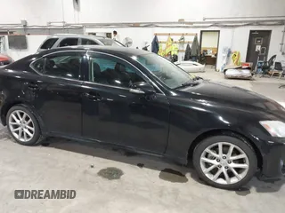 2011 Lexus IS 250 z VIN JTHCF5C27B5049237, wystawiony jako IAAI lot #41609112 z przebiegiem 122 293 mil mil oraz . Historia ofert i sprzedaży dostępna na DreamBid. Obrazek 13.