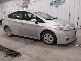 2010 Toyota Prius II with VIN JTDKN3DUXA0214469, listed as a IAAI auction lot 41588464 with 127,848 mi miles. Bid and sale history available at carsss.com. Image 13.