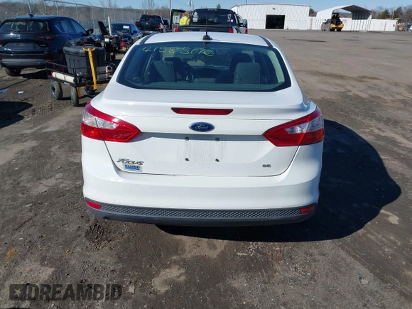 2014 Ford Focus SE with VIN 1FADP3F21EL119923, listed as a IAAI auction lot 41585170 with 126,266 mi miles. Bid and sale history available at carsss.com. Image 17.