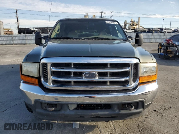 2001 Ford Excursion Limited with VIN 1FMNU42S71EA39829, listed as a Copart auction lot 79094054 with 405,339 mi miles and Salvage title. Bid and sale history available at DreamBid. Image 5.
