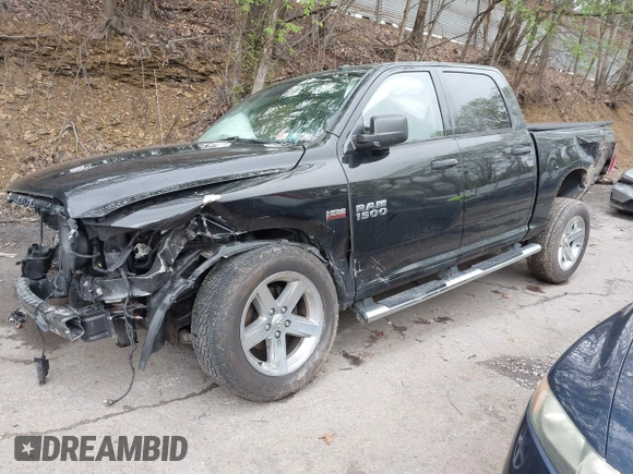 2017 Ram 1500 Express z VIN 3C6RR7KT3HG705029, wystawiony jako IAAI lot #42199557 z przebiegiem 98 229 mil mil oraz . Historia ofert i sprzedaży dostępna na DreamBid. Obrazek 2.