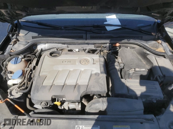 2014 Volkswagen Jetta TDI w/Premium with VIN 3VW3L7AJ2EM392016, listed as a Copart auction lot 69305904 with 111,903 mi miles and Salvage title. Bid and sale history available at DreamBid. Image 11.