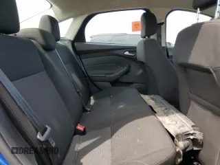 2018 Ford Focus SE z VIN 1FADP3F27JL266774, wystawiony jako Copart lot #56672825 z przebiegiem 51 980 mil mil oraz Szkoda całkowita • Salvage title. Historia ofert i sprzedaży dostępna na DreamBid. Obrazek 10.