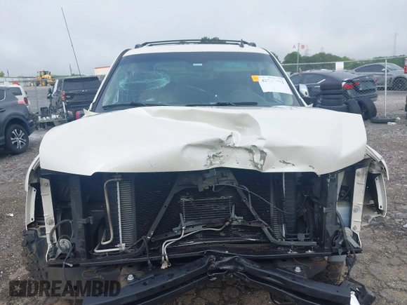 2013 Chevrolet Avalanche LTZ with VIN 3GNMCGE01DG280823, listed as a IAAI auction lot 42523302 with 193,255 mi miles and . Bid and sale history available at DreamBid. Image 12.