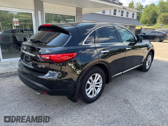 2014 Infiniti QX70 с VIN JN8CS1MW1EM411715, выставлен на аукционе Copart как лот 65465775 с пробегом 180 472 миль миль и Чистый • Clean title. История ставок и продаж доступна на DreamBid. Изображение 4.