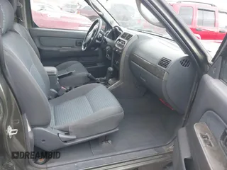 2003 Nissan Xterra SE z VIN 5N1ED28Y93C678020, wystawiony jako IAAI lot #41890021 z przebiegiem 198 133 mil mil oraz . Historia ofert i sprzedaży dostępna na DreamBid. Obrazek 5.