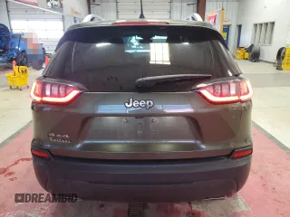 2020 Jeep Cherokee Altitude z VIN 1C4PJMLX0LD647894, wystawiony jako Copart lot #51682485 z przebiegiem 55 870 mil mil oraz Szkoda całkowita • Salvage title. Historia ofert i sprzedaży dostępna na DreamBid. Obrazek 6.