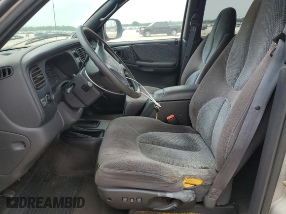 1998 Dodge Durango with VIN 1B4HS28Y8WF137385, listed as a Copart auction lot 55100205 with 170,456 mi miles and Clean Title. Bid and sale history available at DreamBid. Image 7.