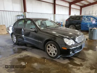 2005 Mercedes-Benz C 240 z VIN WDBRF81J45F567066, wystawiony jako Copart lot #41700715 z przebiegiem 150 234 mil mil oraz Szkoda całkowita • Salvage title. Historia ofert i sprzedaży dostępna na DreamBid. Obrazek 4.