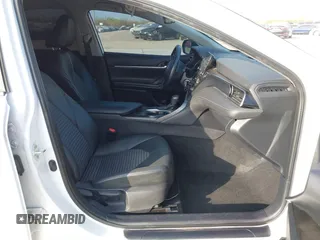 2022 Toyota Camry SE with VIN 4T1G11AK7NU640669, listed as a IAAI auction lot 41860599 with 111,515 mi miles and . Bid and sale history available at DreamBid. Image 5.