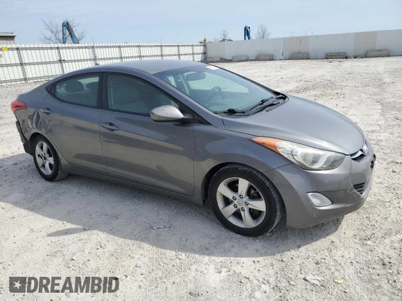 2013 Hyundai Elantra GLS с VIN 5NPDH4AE8DH207773, выставлен на аукционе Copart как лот 53267505 с пробегом 144 775 миль миль и Списание • Salvage title. История ставок и продаж доступна на DreamBid. Изображение 4.