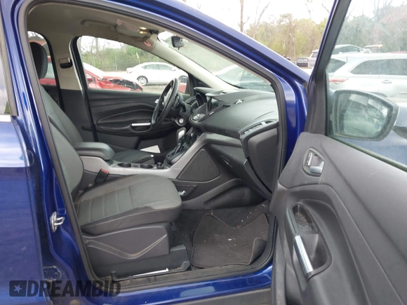 2016 Ford Escape SE with VIN 1FMCU9GX3GUC62294, listed as a IAAI auction lot 41934578 with 262,094 mi miles. Bid and sale history available at carsss.com. Image 5.