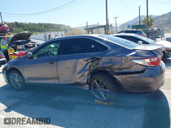 2015 Toyota Camry XLE z VIN 4T1BF1FK8FU979706, wystawiony jako IAAI lot #42298995 z przebiegiem 95 553 mil mil oraz . Historia ofert i sprzedaży dostępna na DreamBid. Obrazek 14.