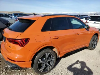 2024 Audi Q3 S line Premium Plus z VIN WA1EECF30R1041689, wystawiony jako Copart lot #48079875 z przebiegiem 12 668 mil mil oraz Szkody całkowita. Historia ofert i sprzedaży dostępna na DreamBid. Obrazek 3.