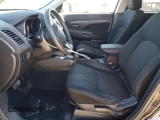 2020 Mitsubishi Outlander ES z VIN JA4AP3AU2LU002276, wystawiony jako Copart lot #45523185 z przebiegiem 127 479 mil mil oraz Szkoda całkowita • Salvage title. Historia ofert i sprzedaży dostępna na DreamBid. Obrazek 7.