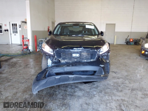 2019 Kia Sorento LX with VIN 5XYPG4A30KG513370, listed as a IAAI auction lot 41548759 with 81,429 mi miles. Bid and sale history available at carsss.com. Image 12.