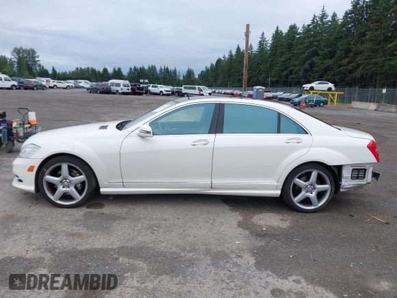 2013 Mercedes-Benz S 550 with VIN WDDNG9EB8DA527614, listed as a IAAI auction lot 42592337 with 71,423 mi miles and . Bid and sale history available at DreamBid. Image 15.
