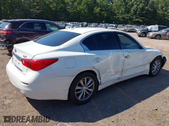 2014 Infiniti Q50 Premium with VIN JN1BV7AR0EM686530, listed as a IAAI auction lot 40381908 with 228,156 mi miles. Bid and sale history available at carsss.com. Image 4.