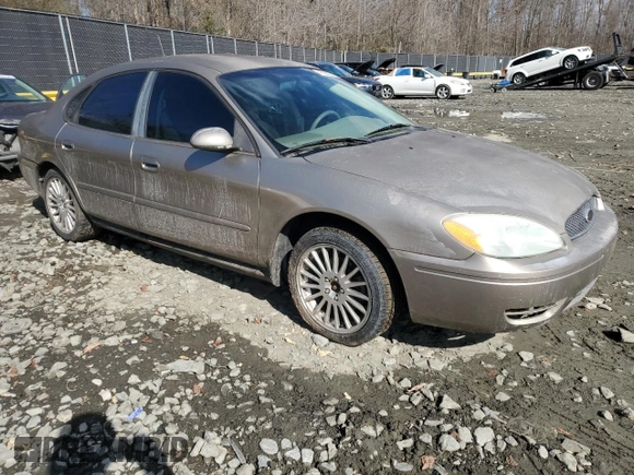 2004 Ford Taurus SE with VIN 1FAFP53U34A104053, listed as a Copart auction lot 47086045 with Not Provided miles and Salvage Title. Bid and sale history available at DreamBid. Image 4.