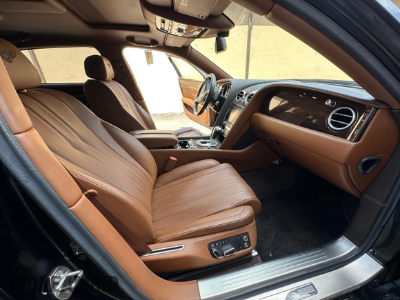 2014 Bentley Flying Spur with VIN SCBEC9ZA4EC094924, listed as a Copart auction lot 57308755 with 31,529 mi miles and Salvage Title. Bid and sale history available at DreamBid. Image 5.
